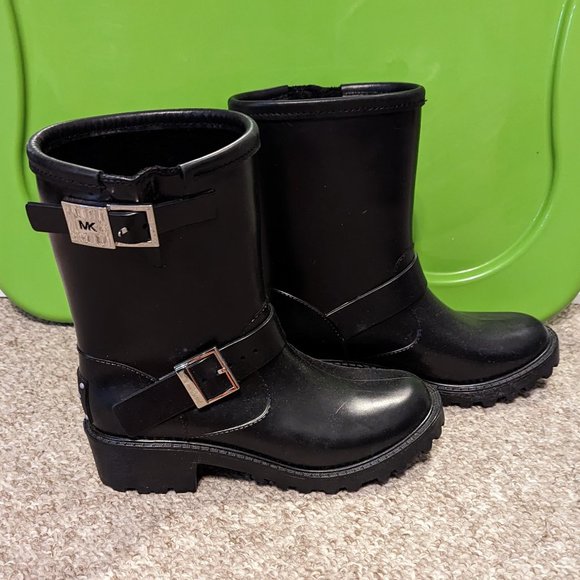 MICHAEL Michael Kors Shoes - 💖HP💖 MICHAEL Michael Kors Boots